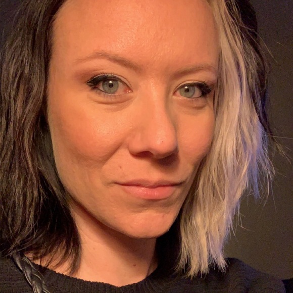 Meet your Posher, Jen. - Picture 1 of 1